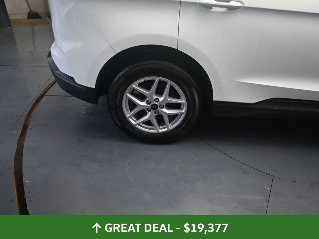 Used 2023 Ford Edge SEL image 24