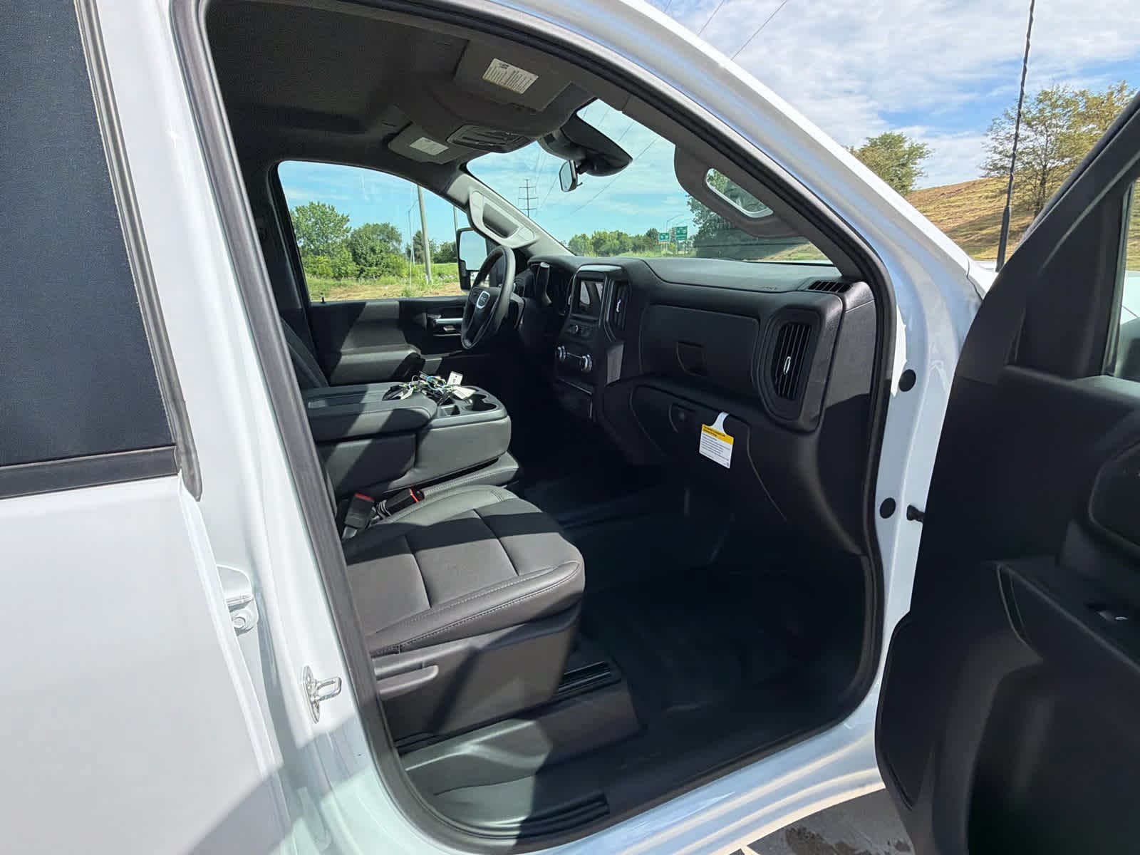New 2026 GMC Sierra 2500 Pro w/ Convenience Package AWD/4WD image 21