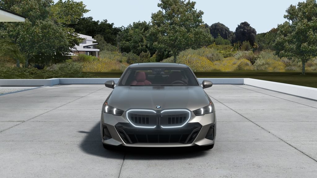 Used 2027 BMW 530i w/ M Sport Package RWD image 3