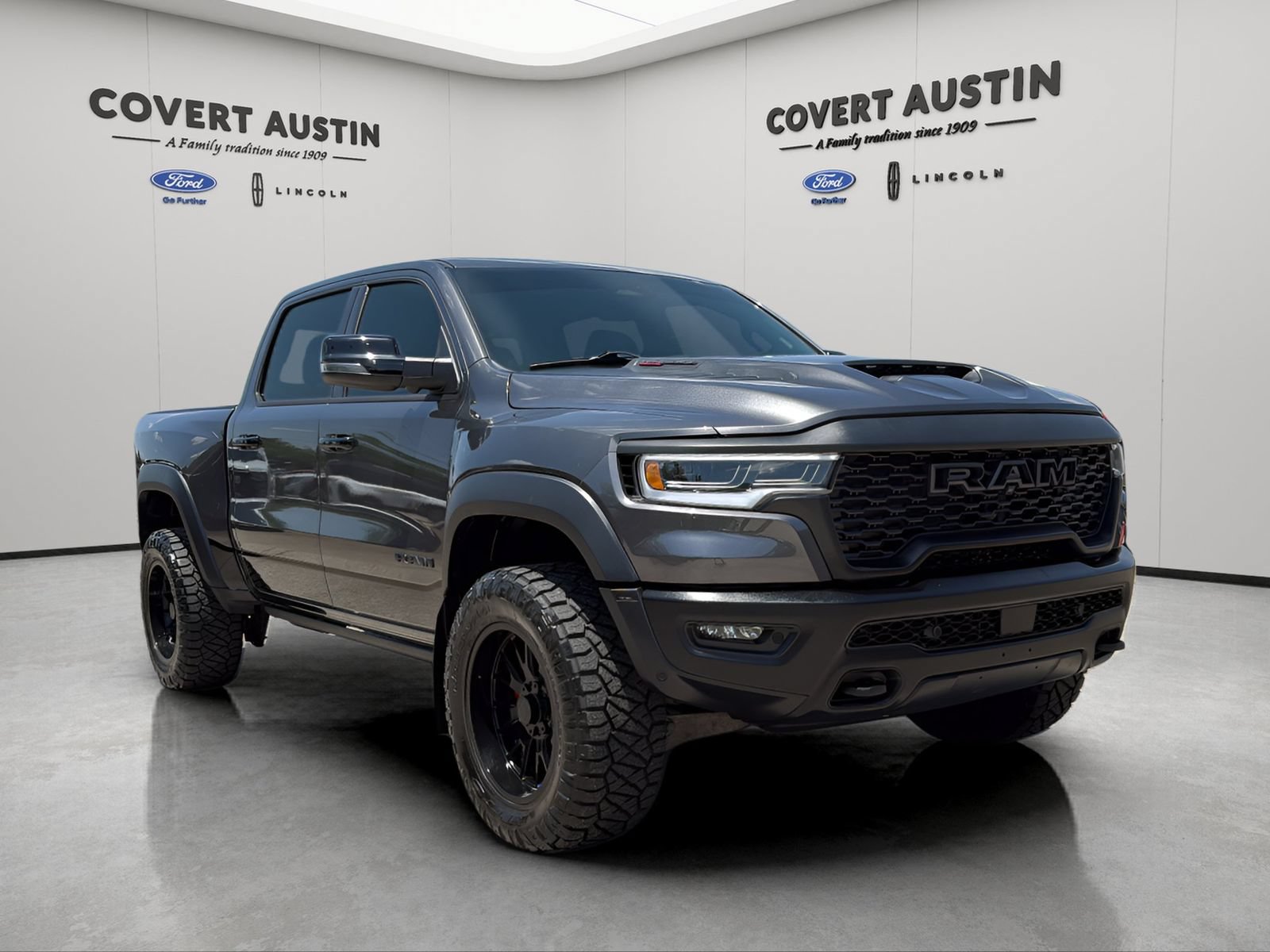 Used 2025 RAM 1500 RHO w/ RHO Level 1 Equipment Group AWD/4WD image 8