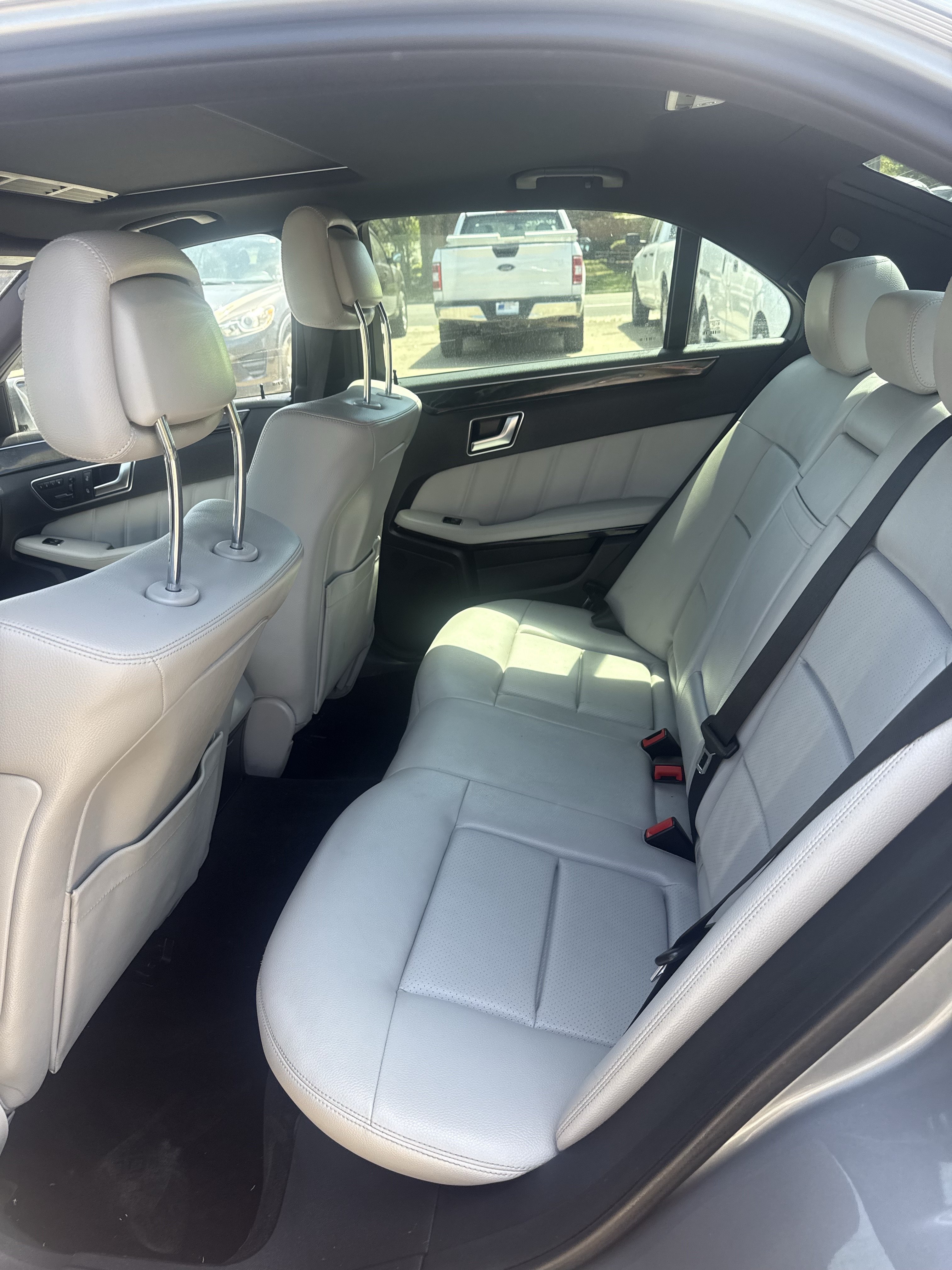 Used 2013 Mercedes-Benz E 350 BlueTEC Sedan image 10