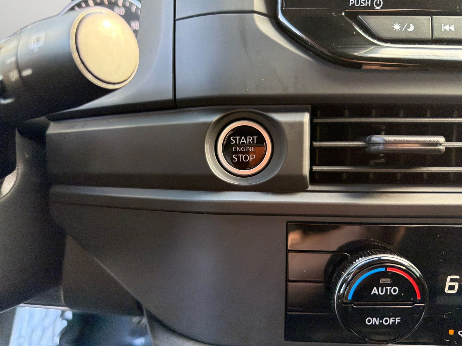 Certified 2023 Nissan Pathfinder S FWD image 33