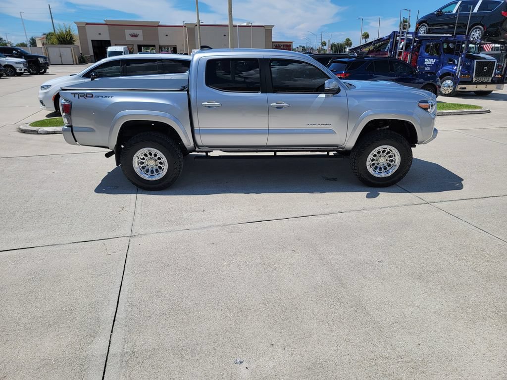 Used 2023 Toyota Tacoma TRD Sport RWD image 6