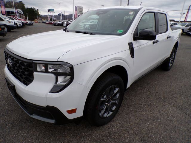 New 2025 Ford Maverick XLT w/ XLT Luxury Package
