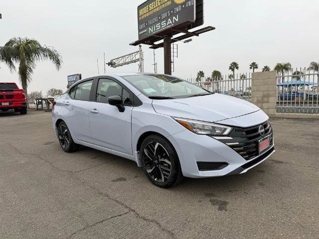 New 2025 Nissan Versa SR w/ Trunk Package