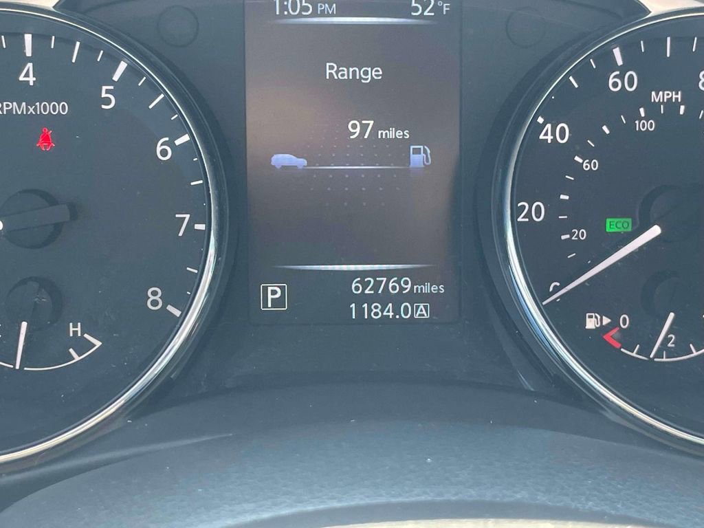 Used 2015 Nissan Rogue SV w/ SV Moonroof Package image 28