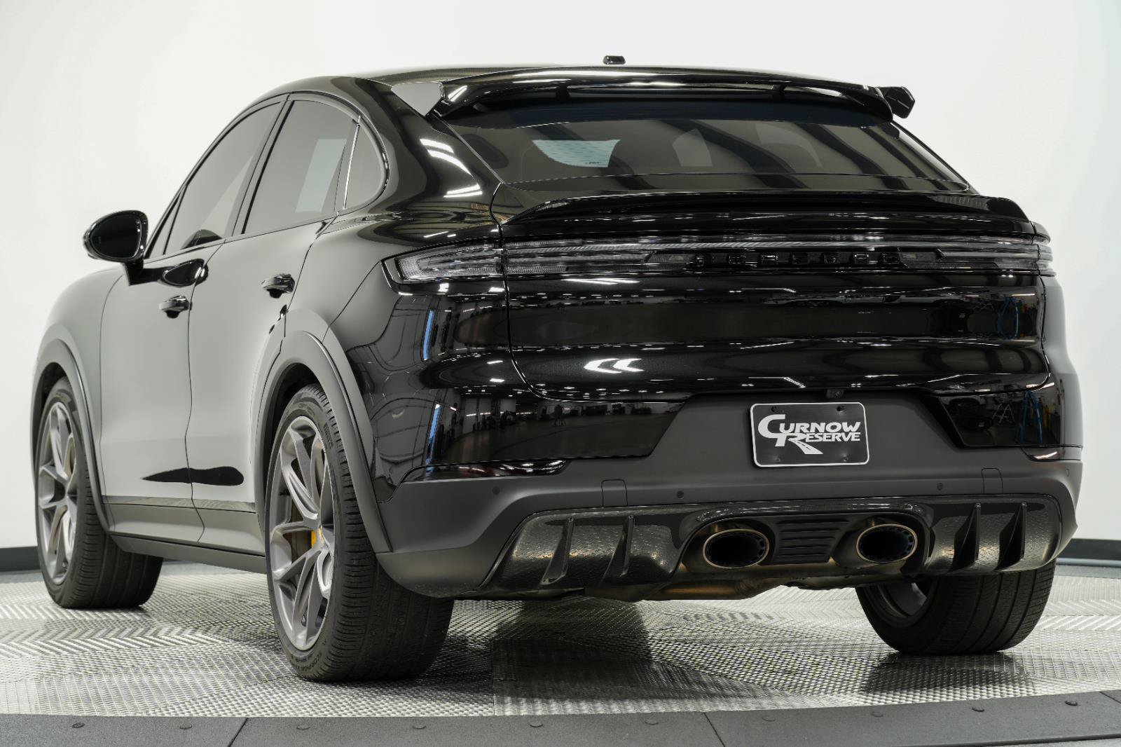 Used 2024 Porsche Cayenne Turbo GT AWD/4WD image 17