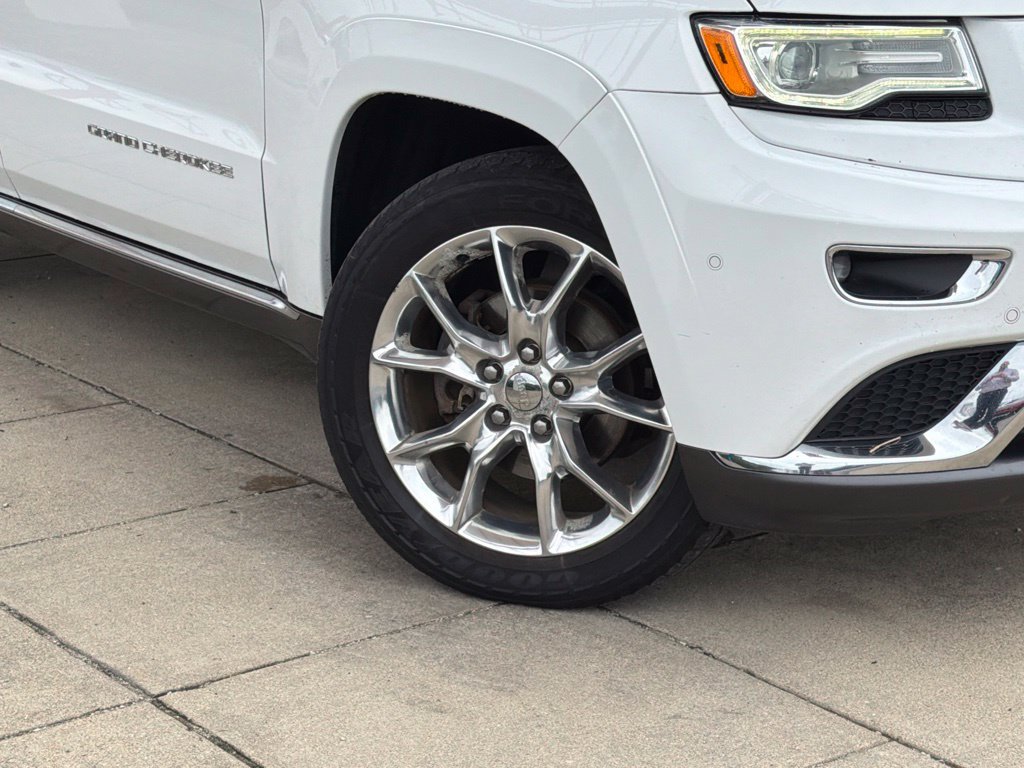 Used 2016 Jeep Grand Cherokee Summit AWD/4WD image 10