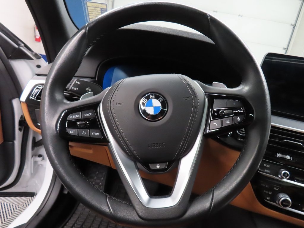 Used 2022 BMW 530i xDrive image 37