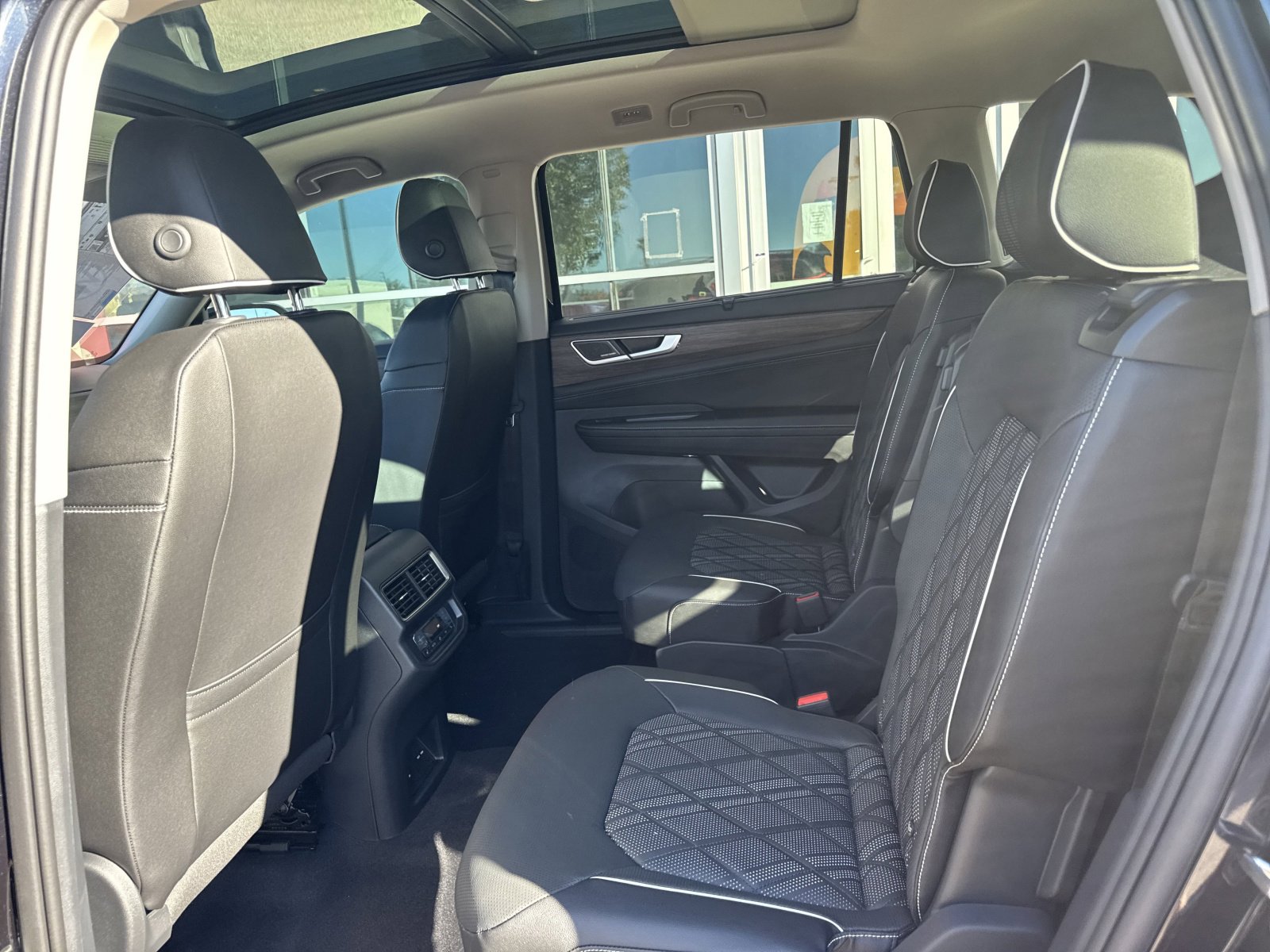 New 2026 Volkswagen Atlas SEL Premium R-Line image 21