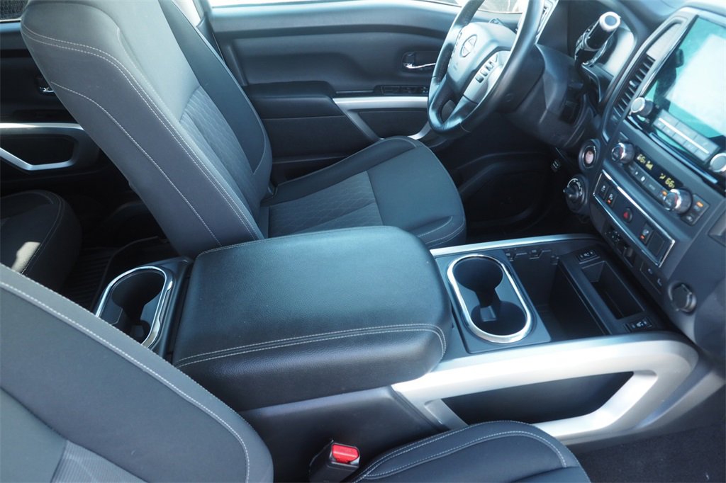 Used 2023 Nissan Titan SV w/ SV Convenience Package image 24