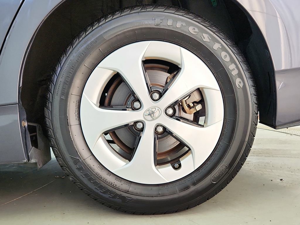 Used 2015 Toyota Prius Two FWD image 31