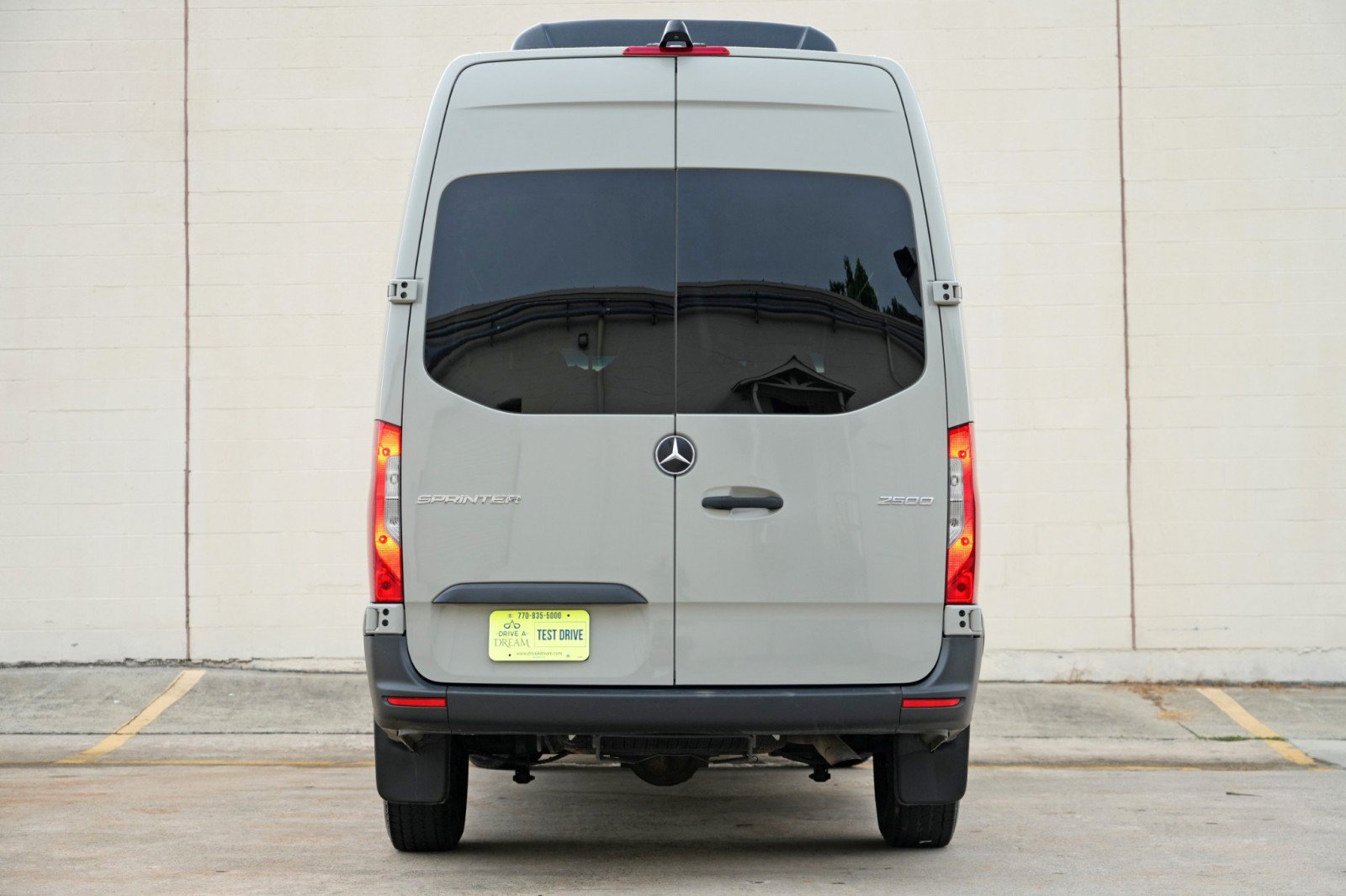 Used 2022 Mercedes-Benz Sprinter 2500 image 44
