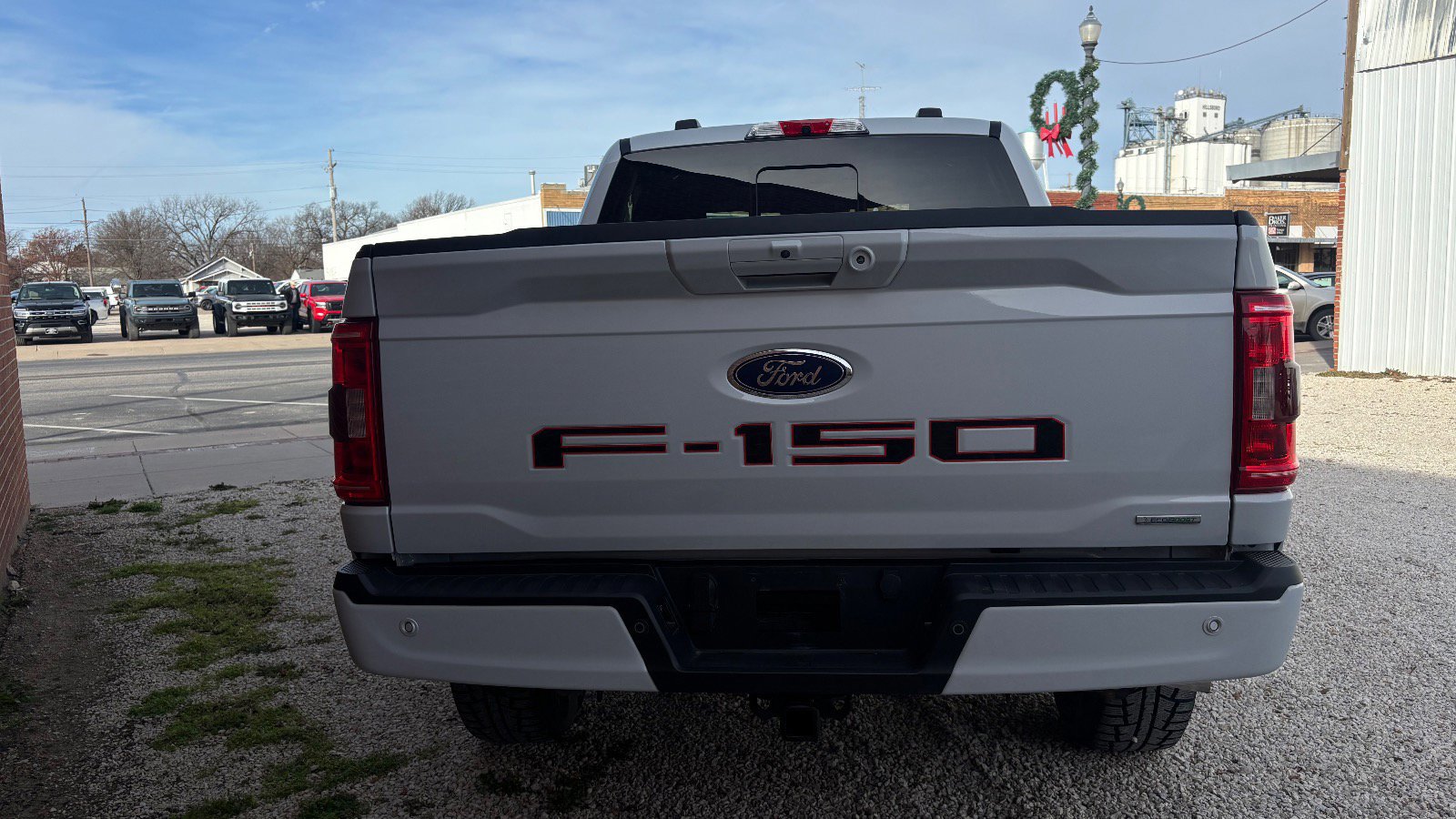 Certified 2022 Ford F150 XLT w/ Equipment Group 302A High image 4