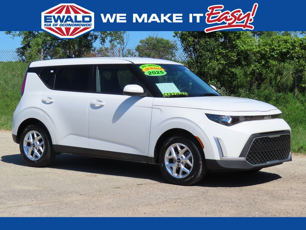 Certified 2025 Kia Soul LX w/ LX Technology Package FWD image 1