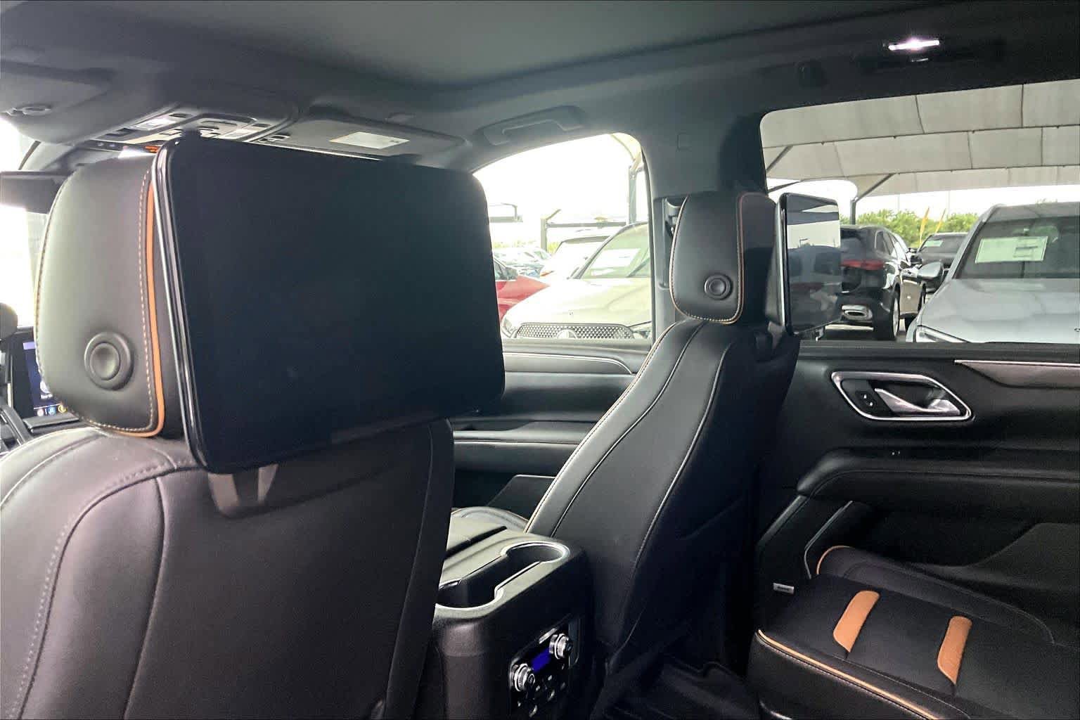 Used 2021 GMC Yukon AT4 w/ AT4 Premium Plus Package AWD/4WD image 35