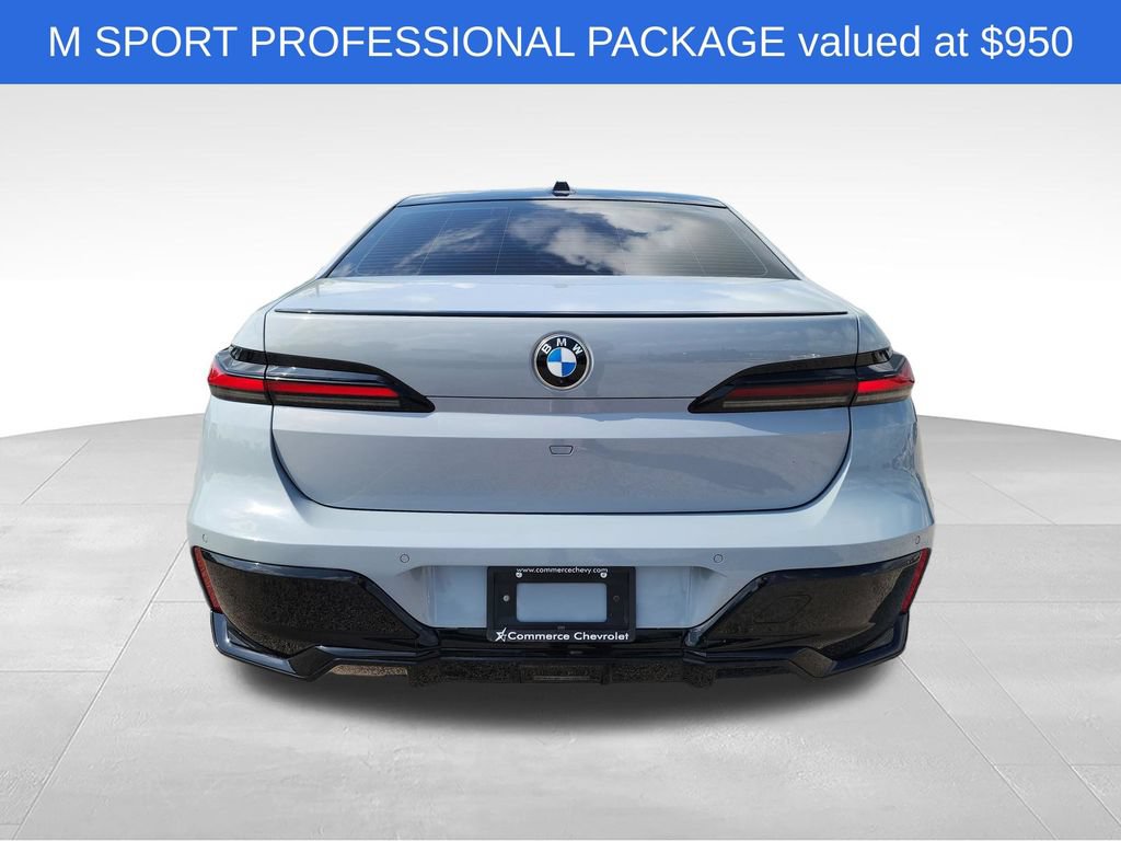 Used 2023 BMW 740i w/ Executive Package RWD image 6