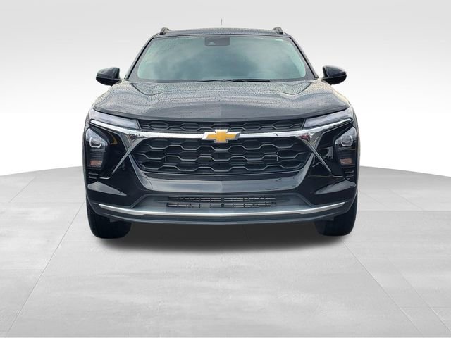 Certified 2025 Chevrolet Trax LT w/ Driver Confidence Package FWD image 8