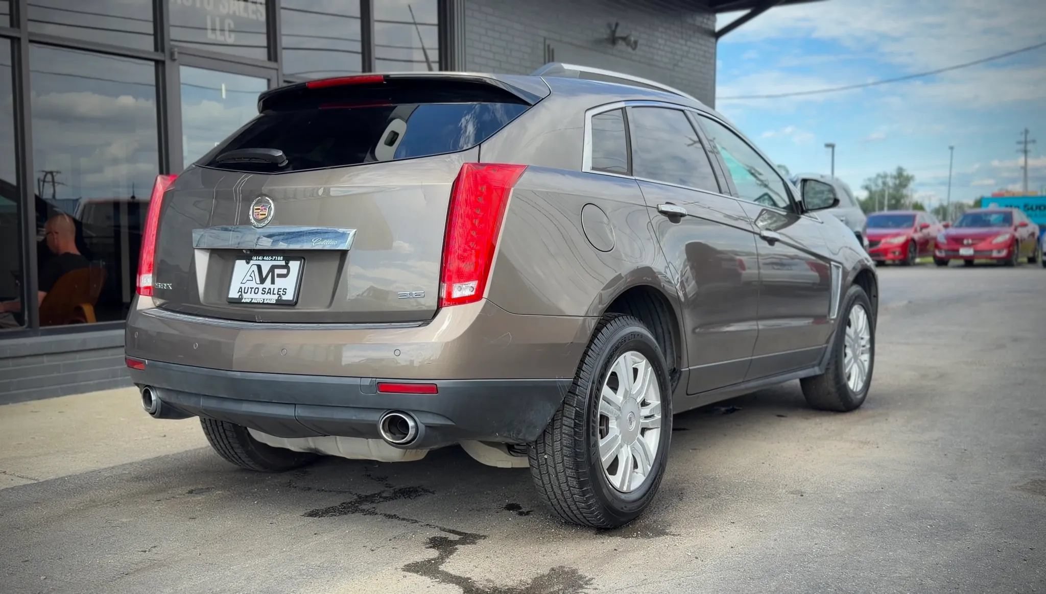 Used 2014 Cadillac SRX Luxury FWD image 2