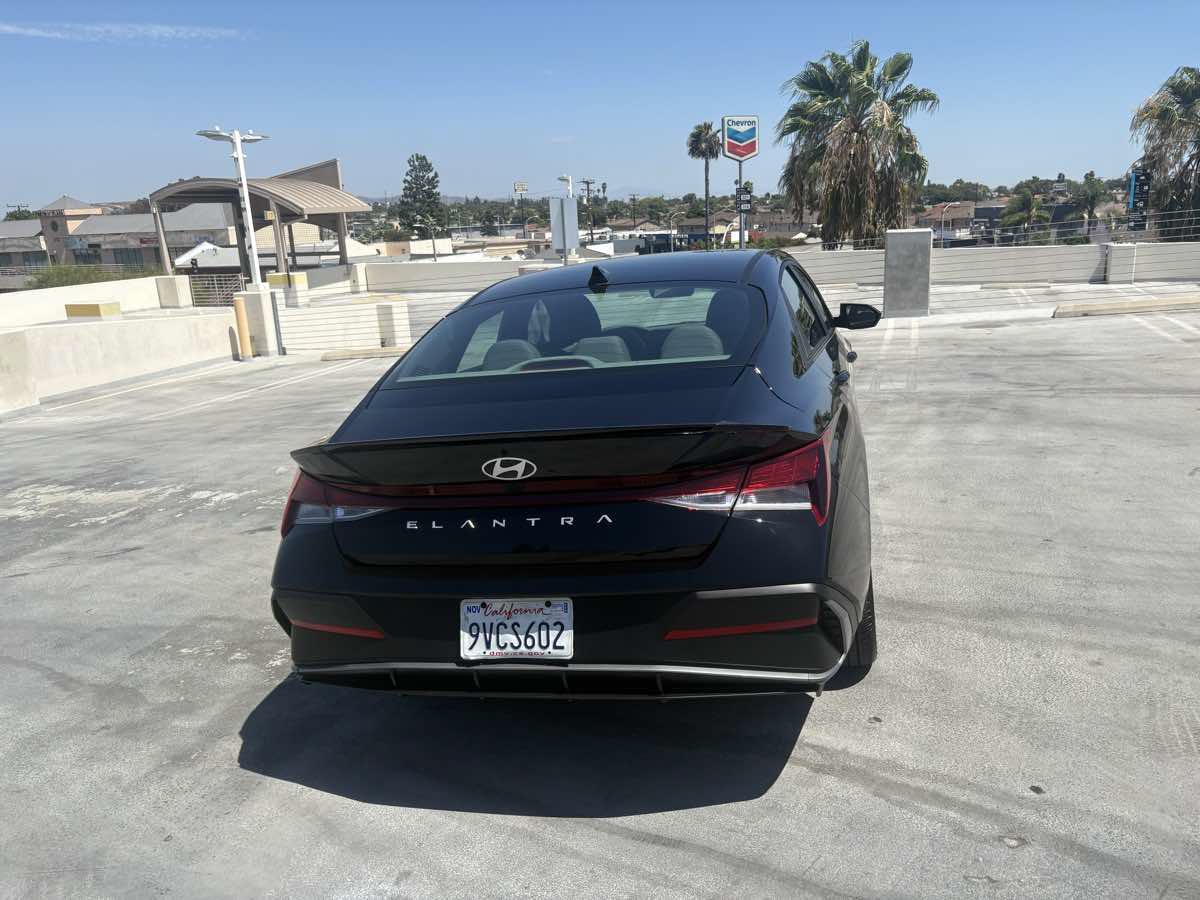 Used 2026 Hyundai Elantra Sport FWD image 34