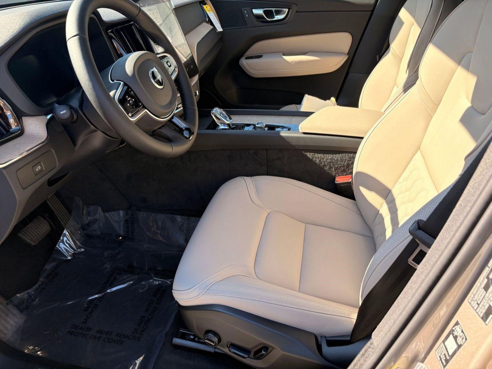 New 2026 Volvo XC60 B5 Plus w/ Climate Package image 5