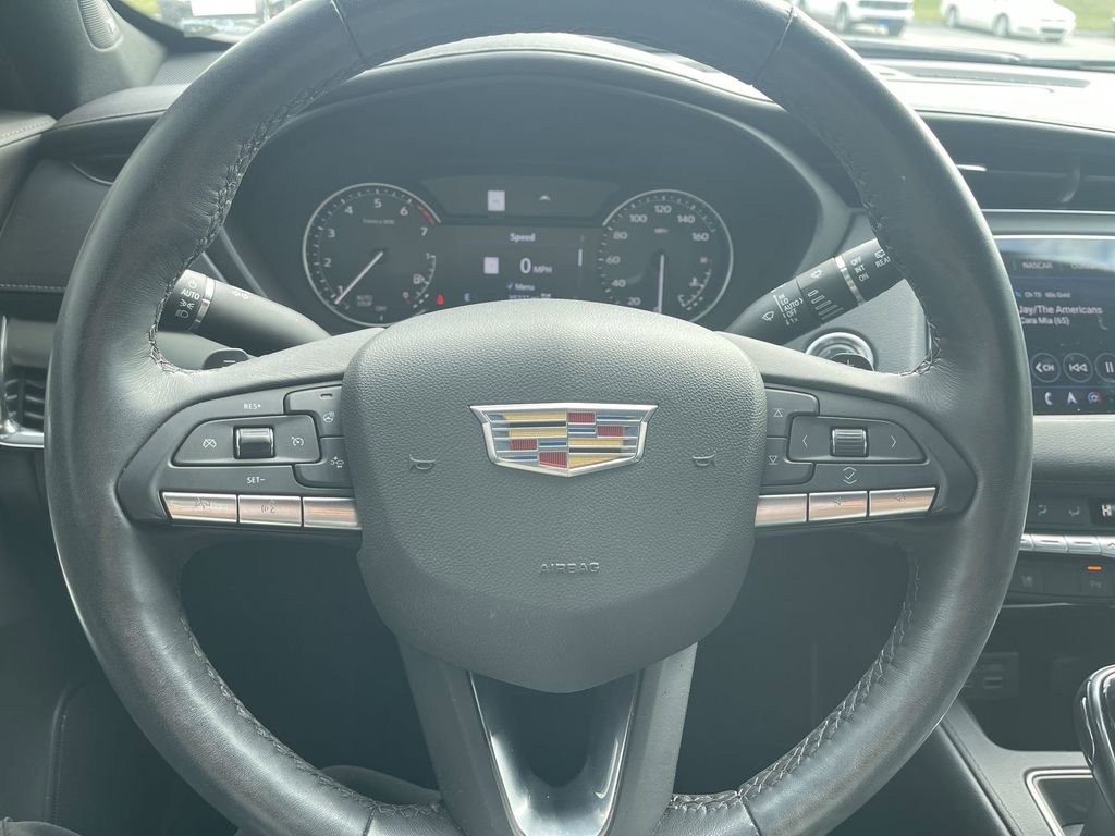 Used 2023 Cadillac XT4 Premium Luxury image 19