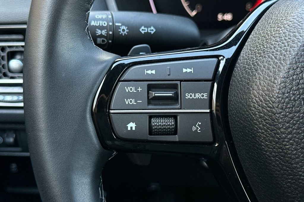 Used 2025 Honda Civic Sport image 25