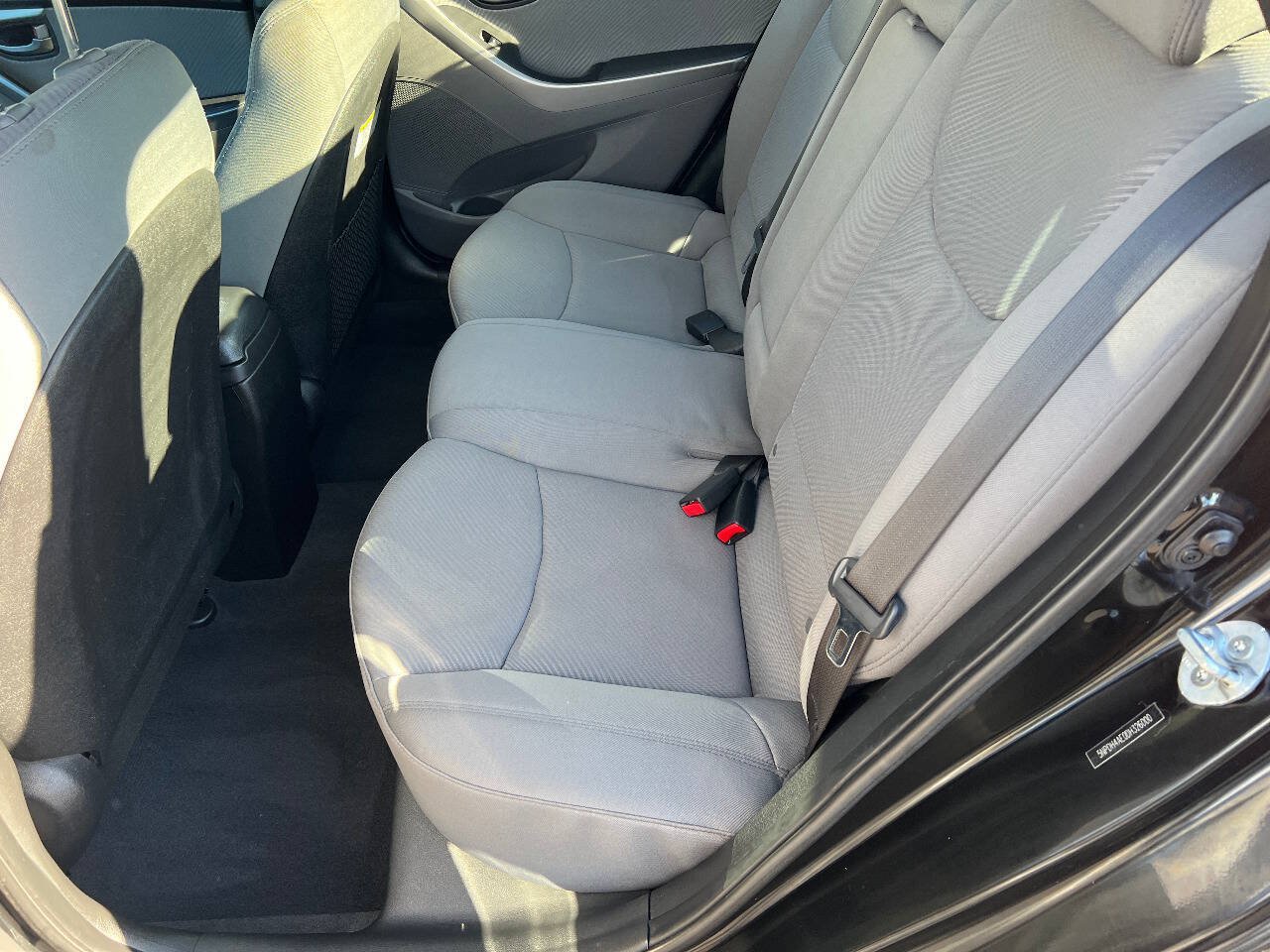 Used 2013 Hyundai Elantra GLS w/ Preferred Pkg FWD image 21