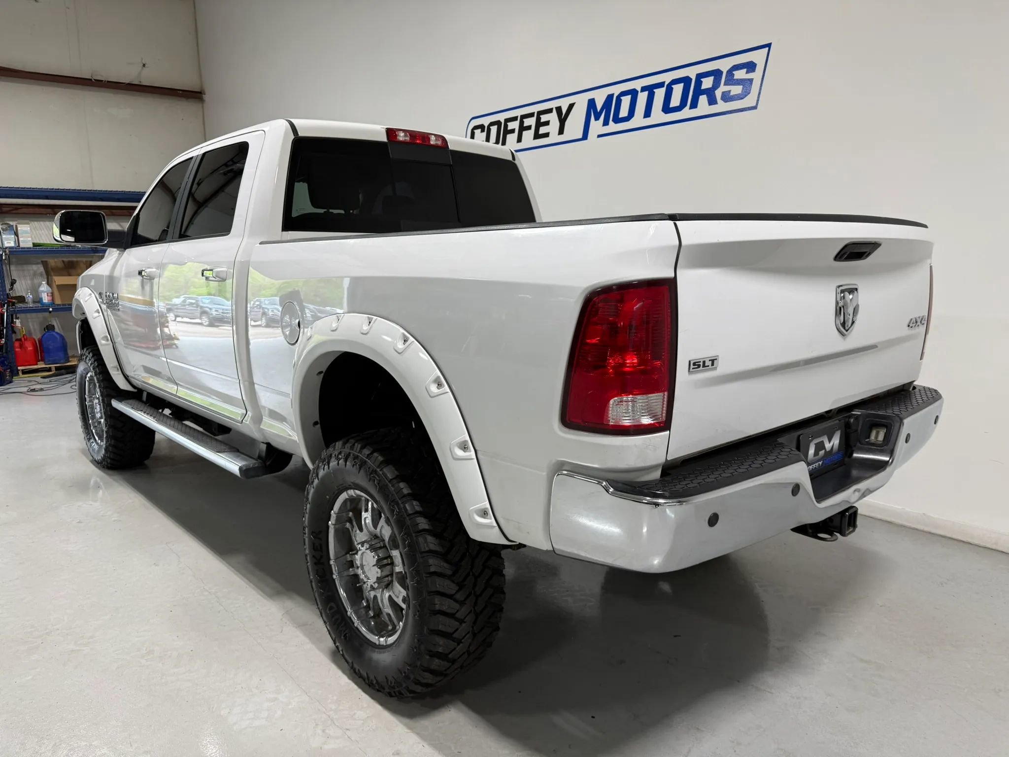 Used 2017 RAM 2500 SLT AWD/4WD image 4