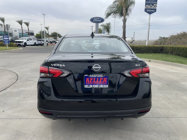 Used 2024 Nissan Versa SV FWD image 7