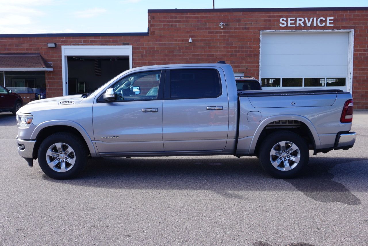 Used 2022 RAM 1500 Laramie image 2
