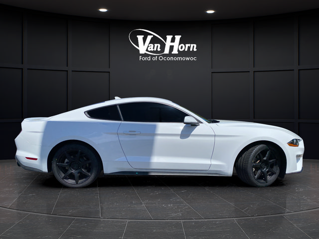 Used 2022 Ford Mustang Premium RWD image 8