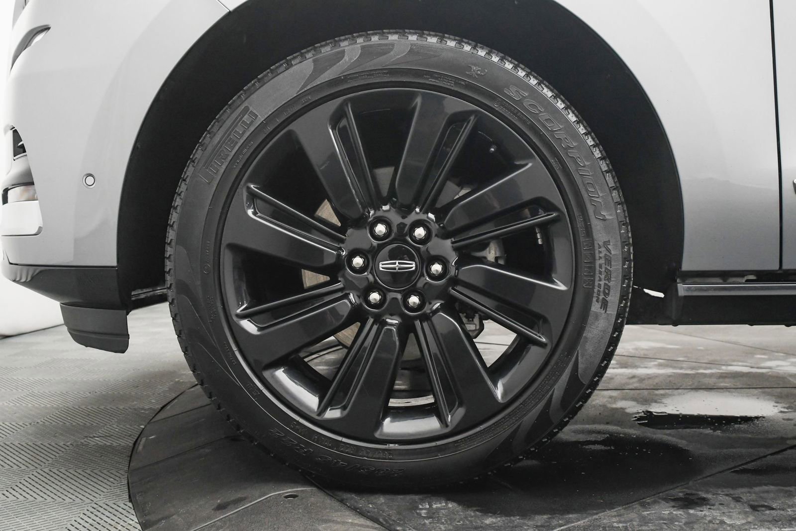 Used 2024 Lincoln Navigator L Black Label image 34