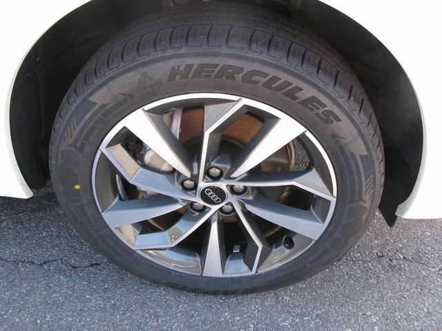 Used 2024 Audi Q5 2.0T Premium Plus image 12