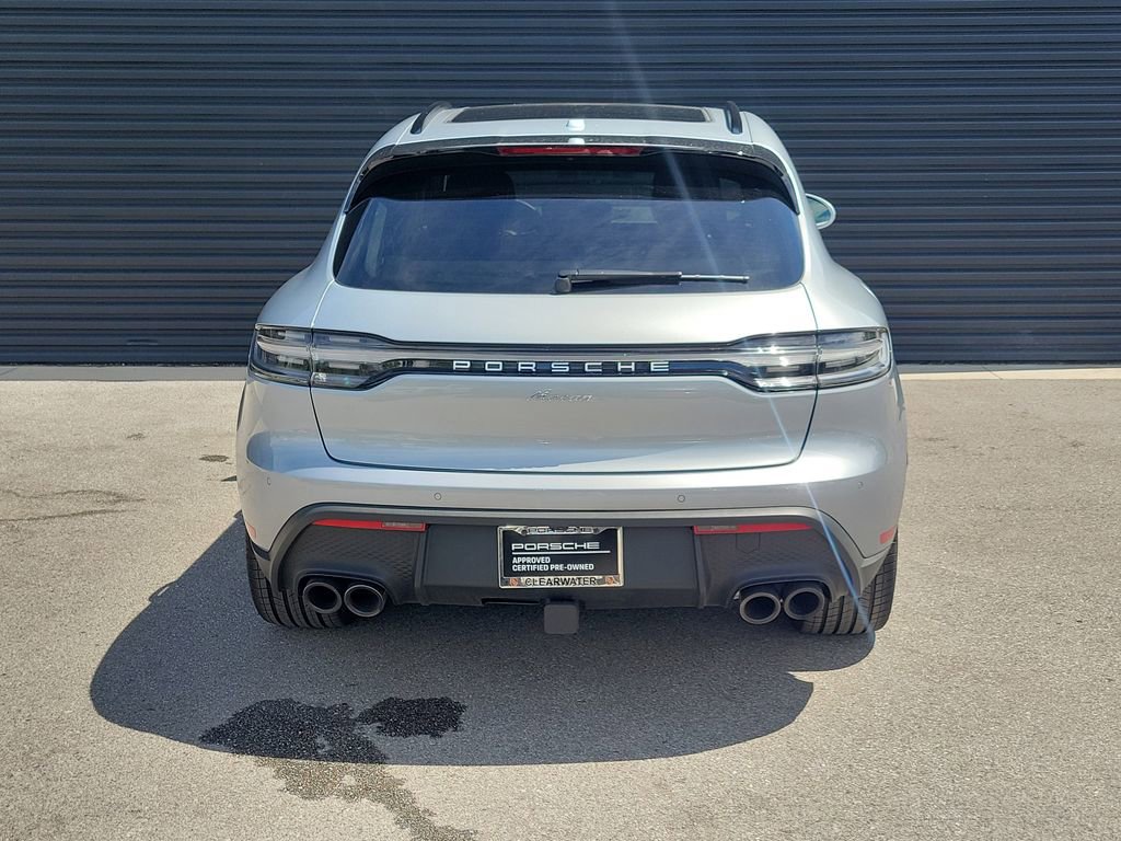 Certified 2025 Porsche Macan image 6