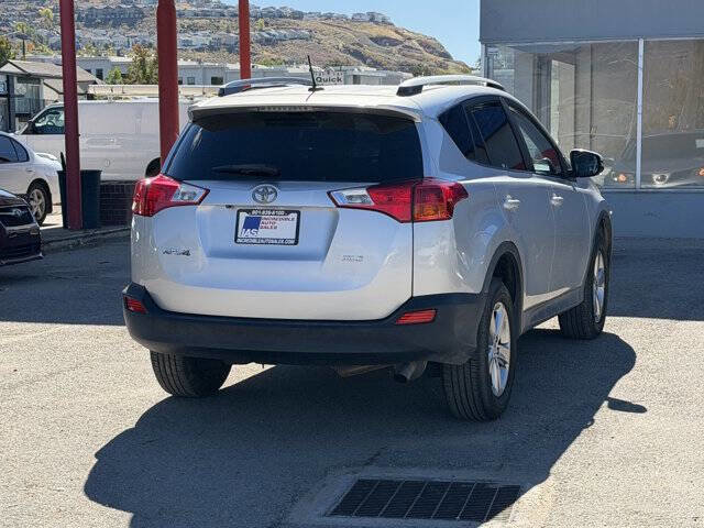 Used 2015 Toyota RAV4 XLE image 4