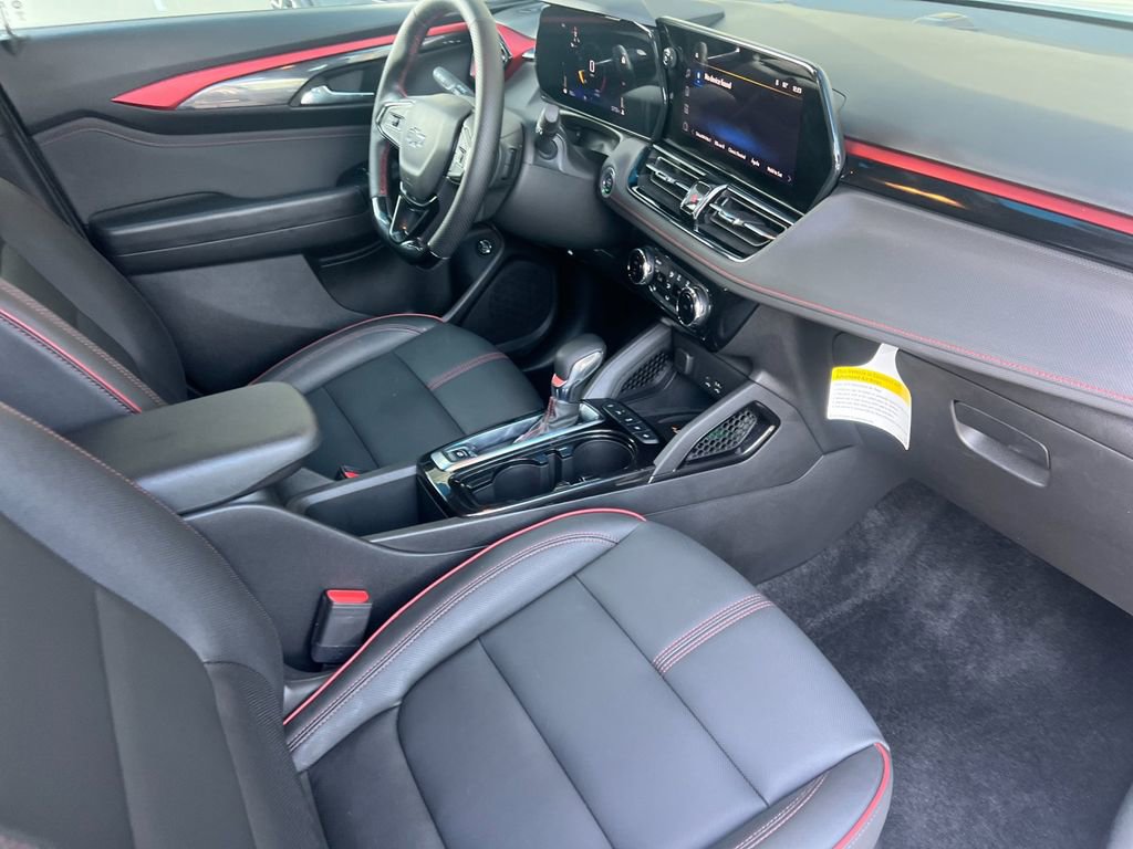 Used 2024 Chevrolet TrailBlazer RS w/ Convenience Package image 15