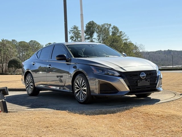 Used 2024 Nissan Altima 2.5 SV video 1