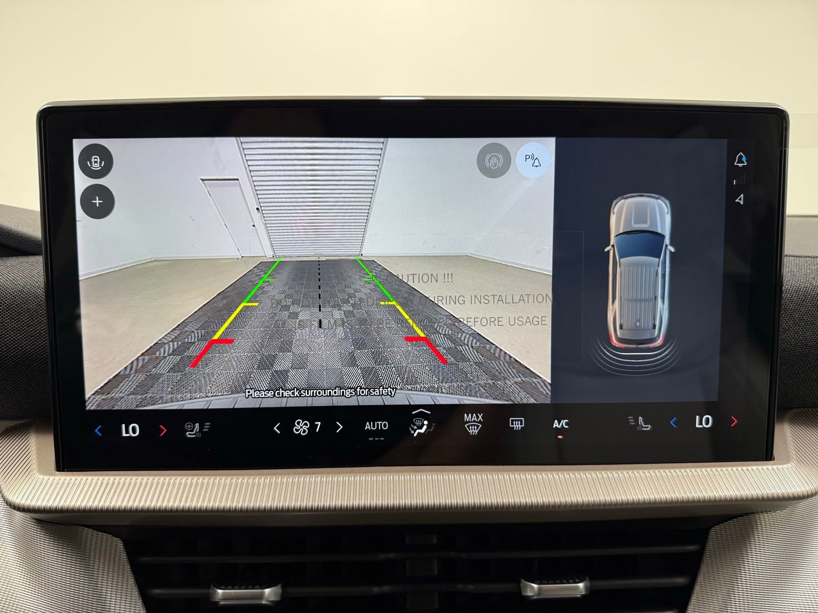 Used 2025 Ford Explorer Active w/ Active Comfort Package image 16