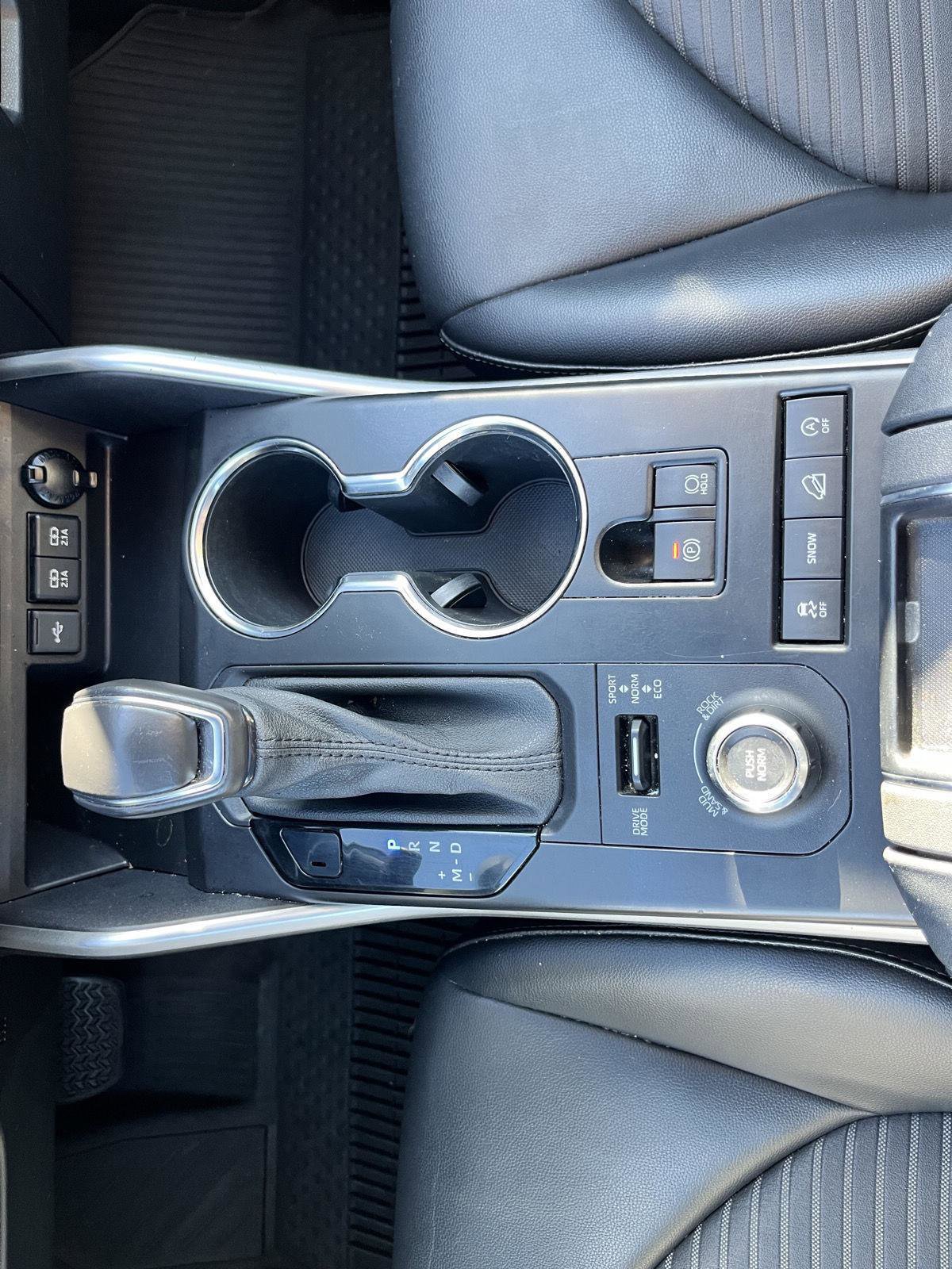 Used 2021 Toyota Highlander XSE image 31