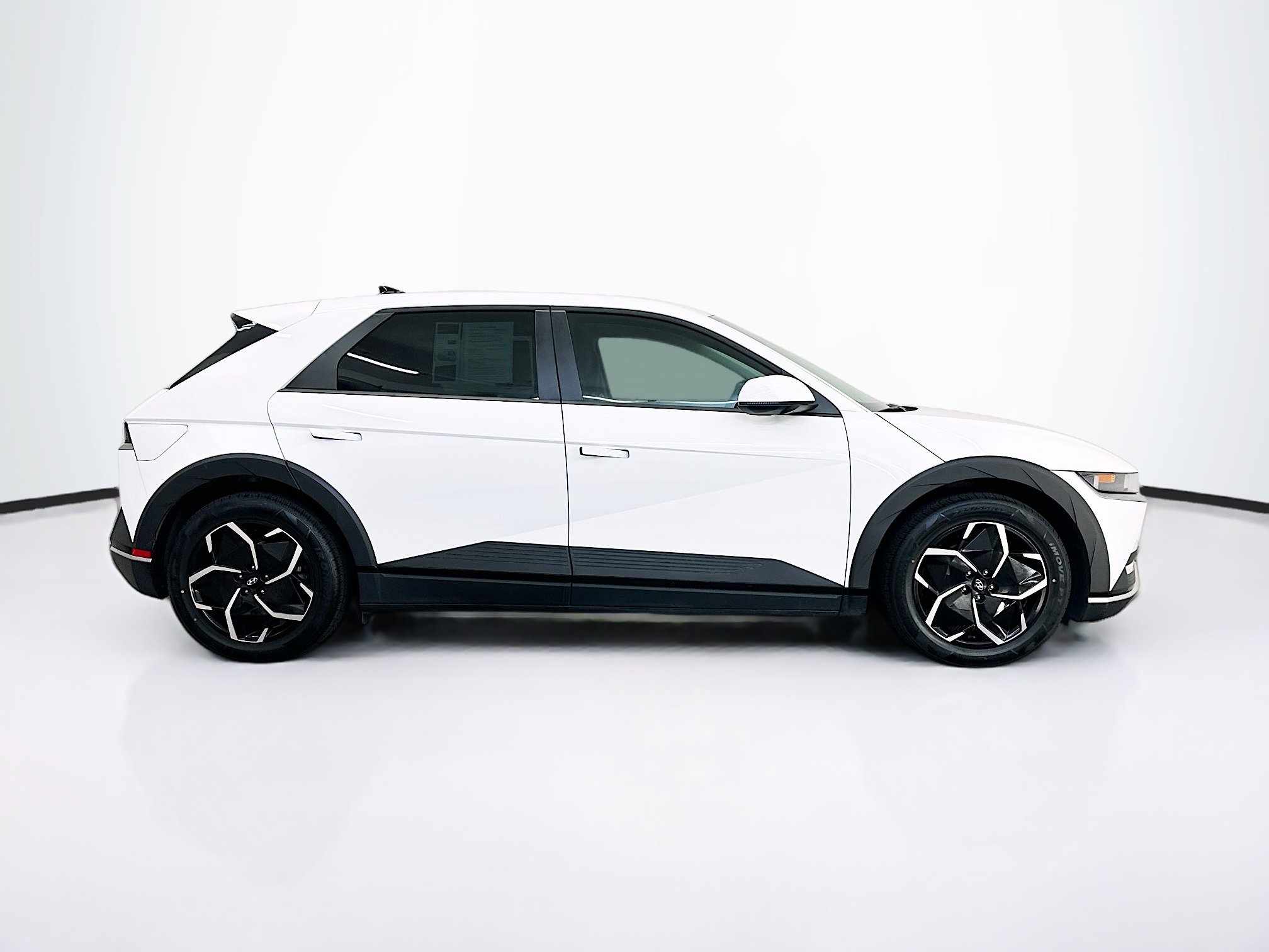Used 2024 Hyundai Ioniq 5 SEL AWD/4WD image 10