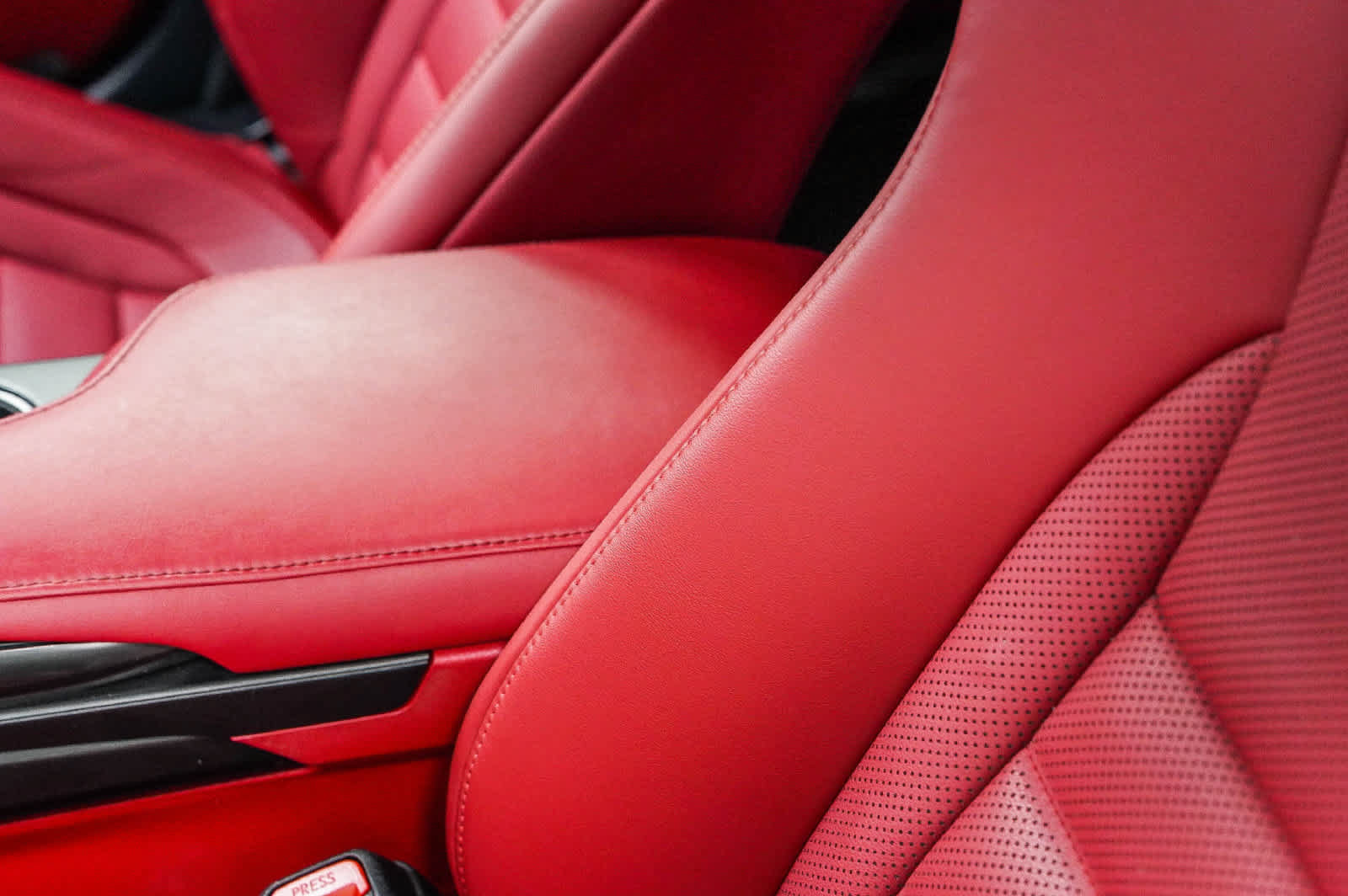 Used 2025 Lexus IS 350 F Sport w/ Navigation Package RWD image 20