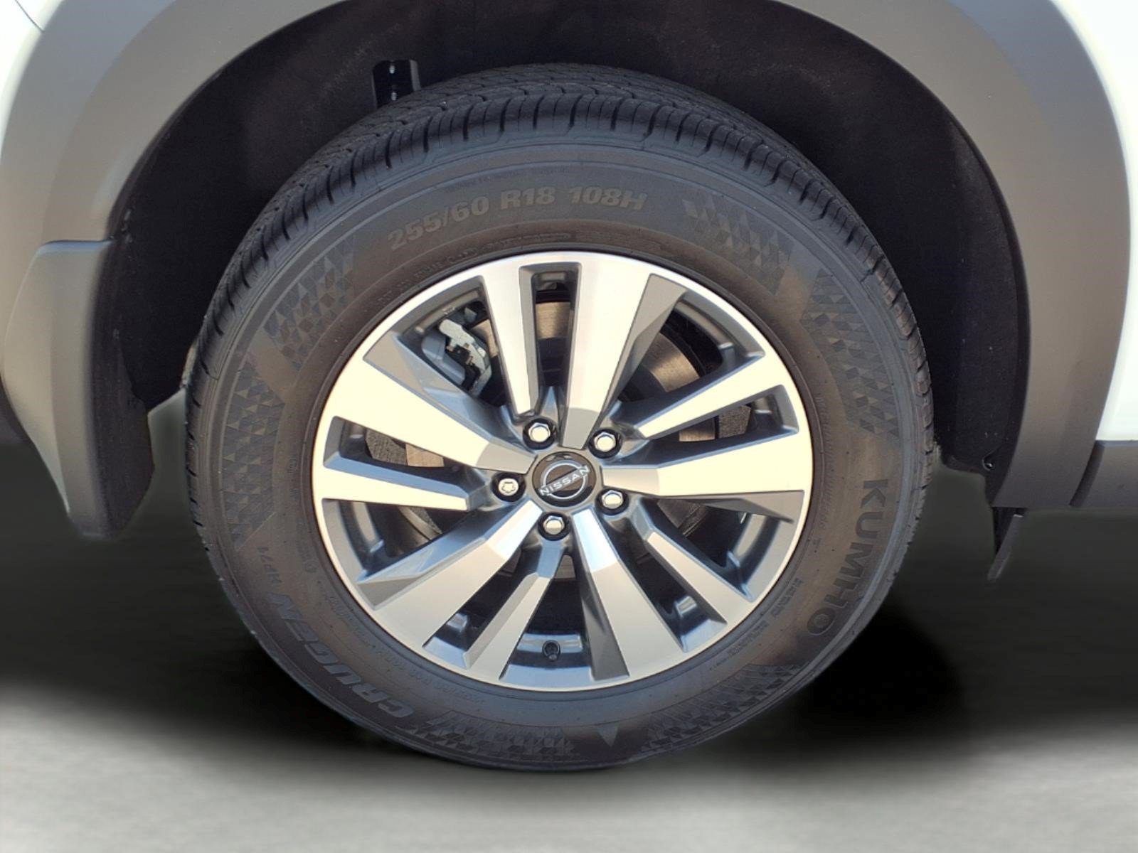 New 2026 Nissan Pathfinder SL FWD image 9