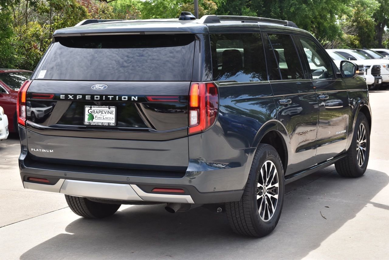 Certified 2025 Ford Expedition Platinum image 8