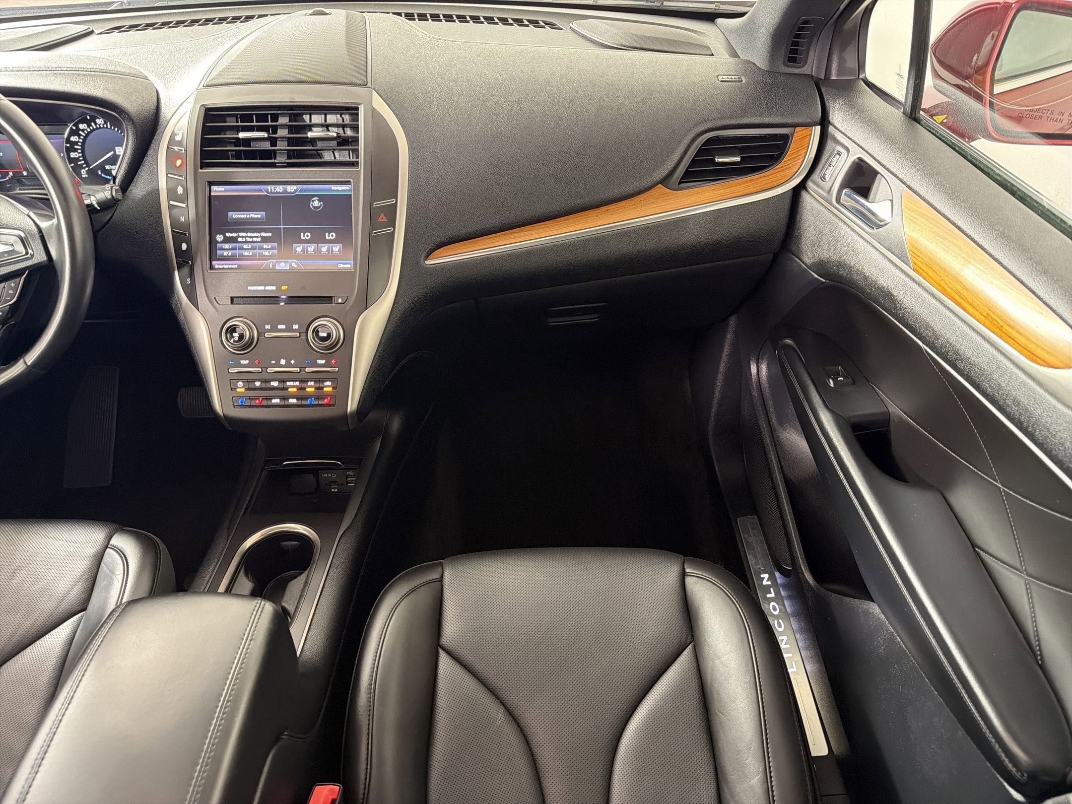 Used 2015 Lincoln MKC FWD w/ Equipment Group 102A Reserve image 28