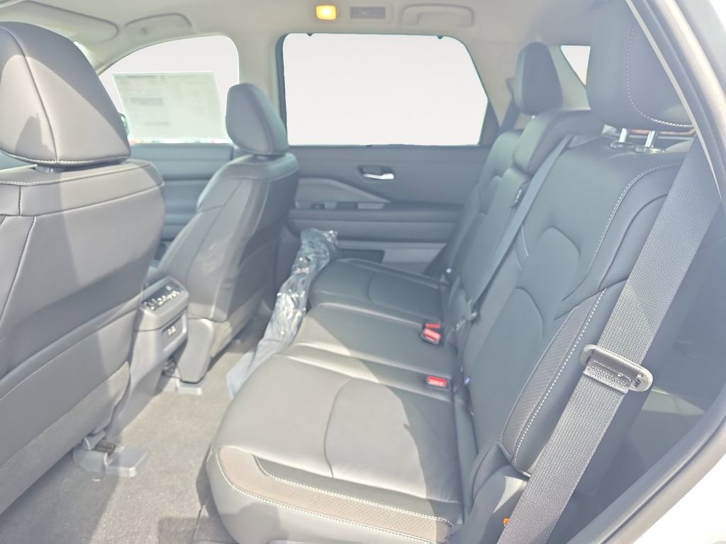 New 2025 Nissan Pathfinder SL w/ Lighting Package (N92) image 13