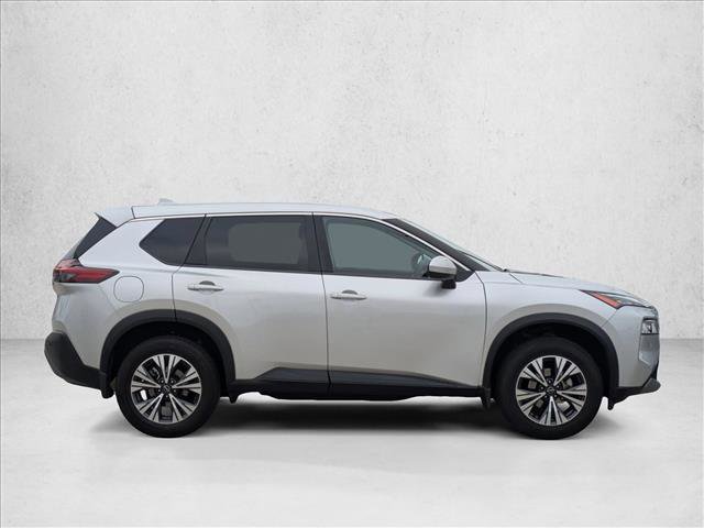 Used 2023 Nissan Rogue SV image 4