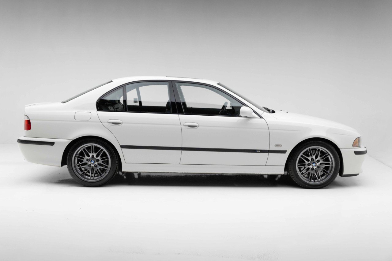 Used 2001 BMW M5 RWD image 17