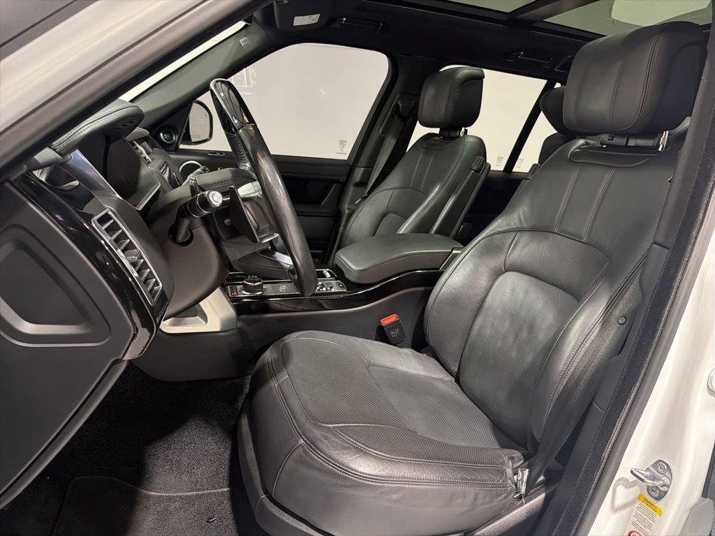 Used 2018 Land Rover Range Rover HSE image 23