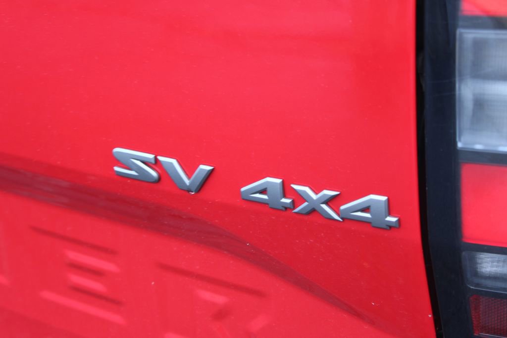 Used 2024 Nissan Frontier SV image 13